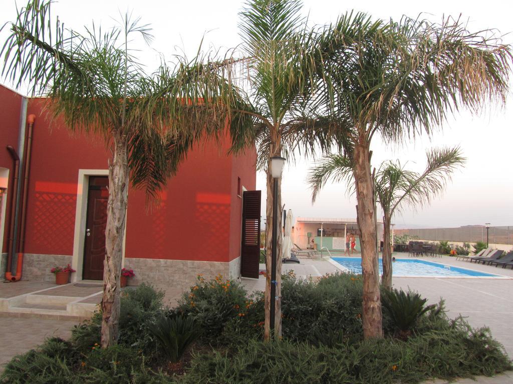 L'Isola Del Sale Bed & Breakfast Трапани Екстериор снимка