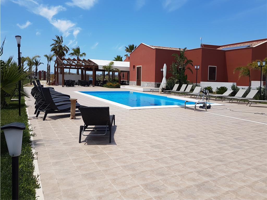 L'Isola Del Sale Bed & Breakfast Трапани Екстериор снимка